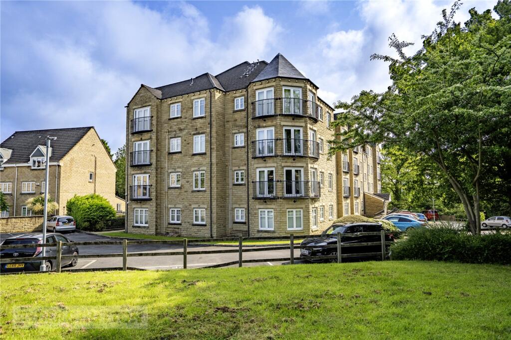 Main image of property: Flugel Way, Lindley, Huddersfield, West Yorkshire, HD3