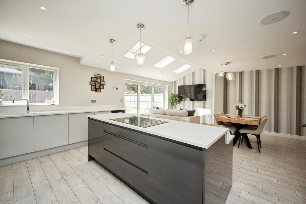 House in Solihull, Shirley - View 3