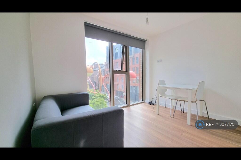 Apartment in Liverpool - View 3