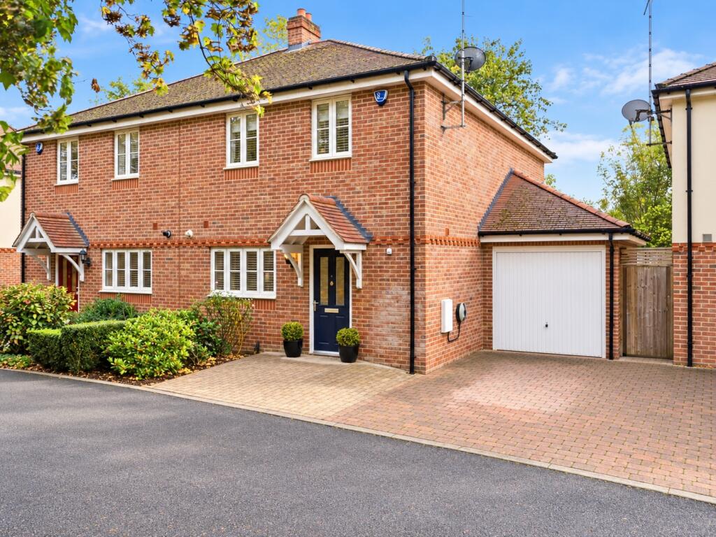 Main image of property: Heron Close, Wheathampstead, St. Albans, Hertfordshire, AL4