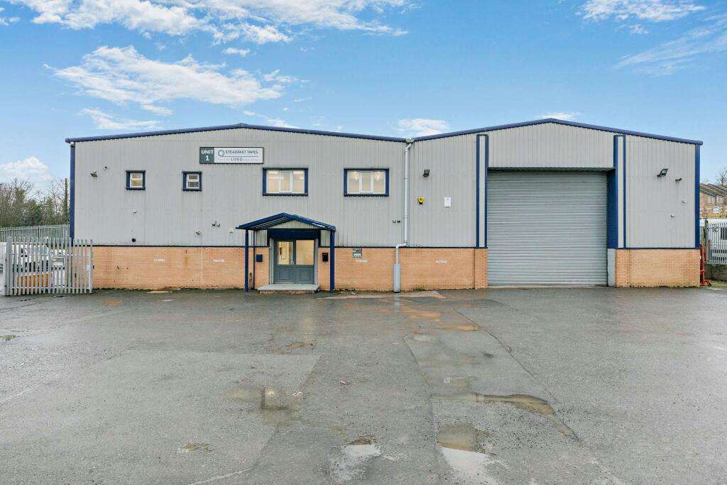 8676130-exterior02-800.jpg