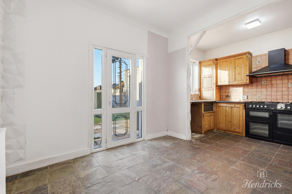 Hamstel Road, Southend-on-sea, SS2 4 photo 4