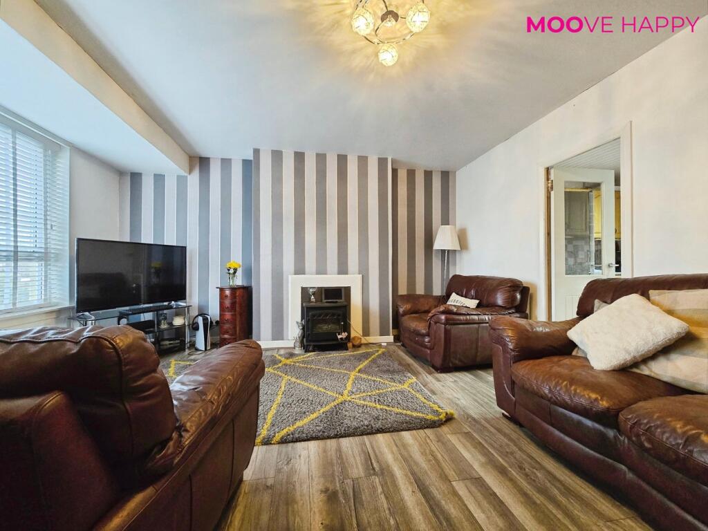 104, Hayhill, Ayr, KA8 photo 2