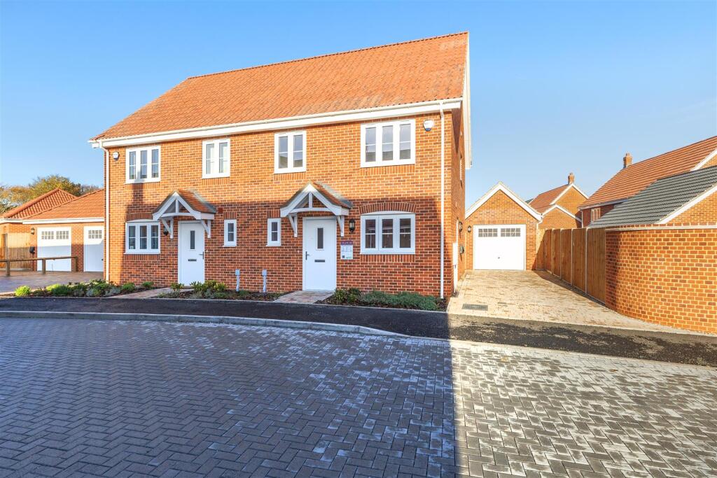 Main image of property: Rectory Gardens, Worlingham