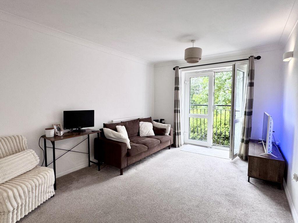Apartment in Stockport - View 3