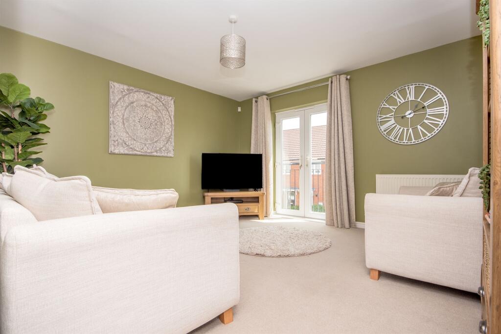 House in Desborough, North Northamptonshire - View 2