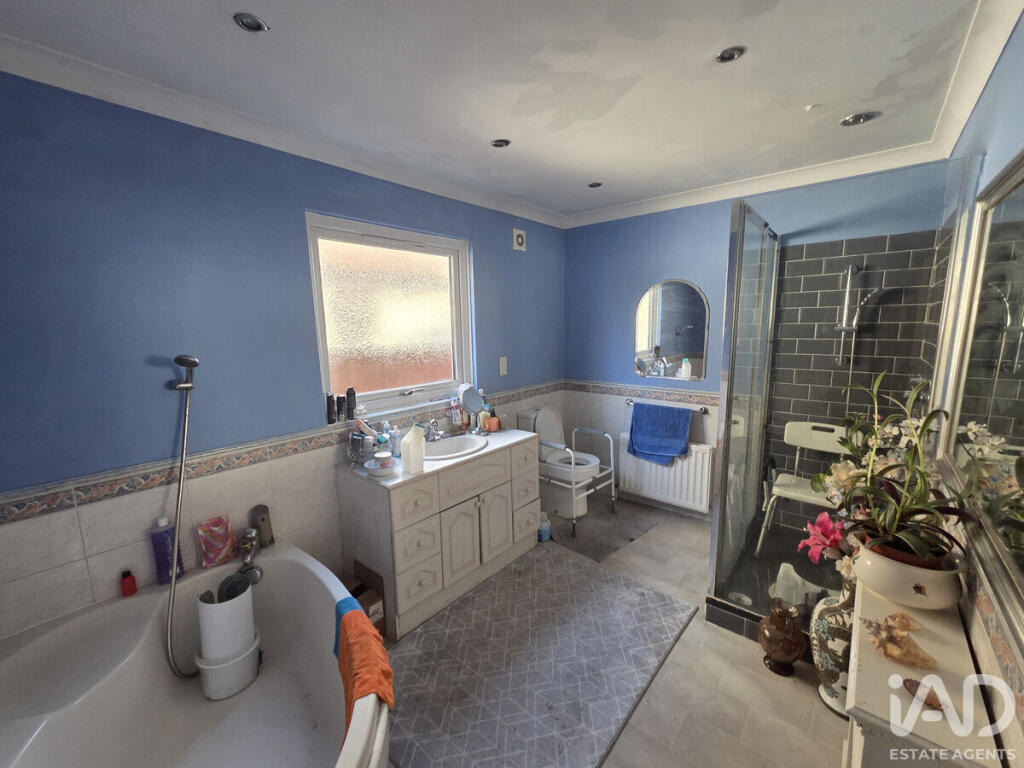House in Romford - View 3