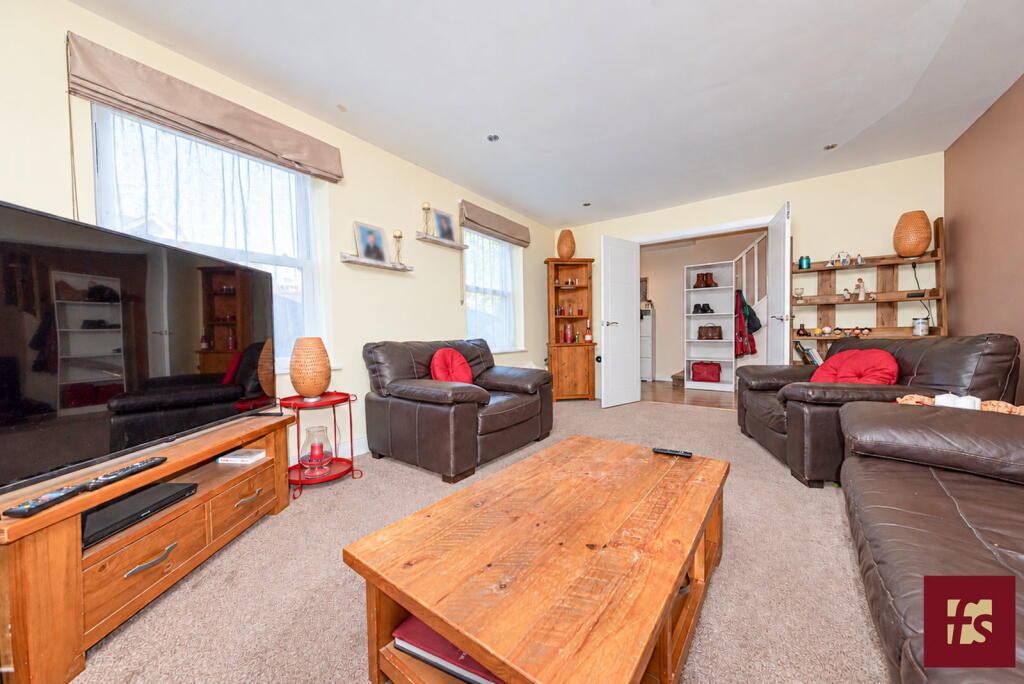 House in Guildford - View 5
