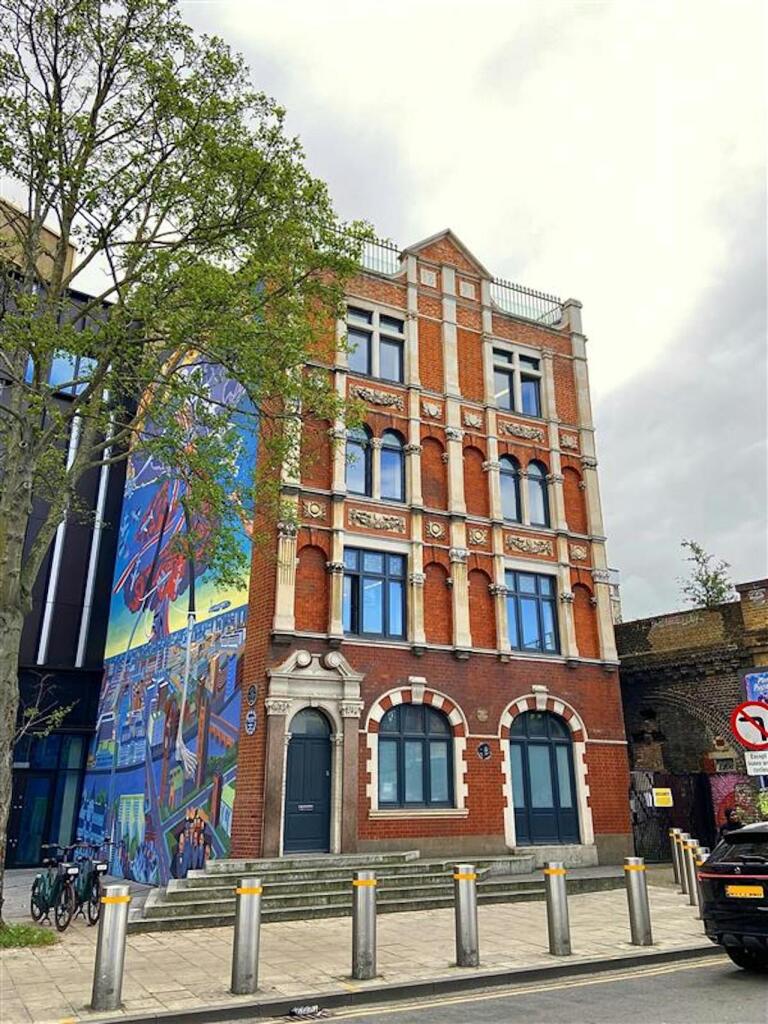 Main image of property: Carlton Mansions, Coldharbour Lane, London, SW9 8GL