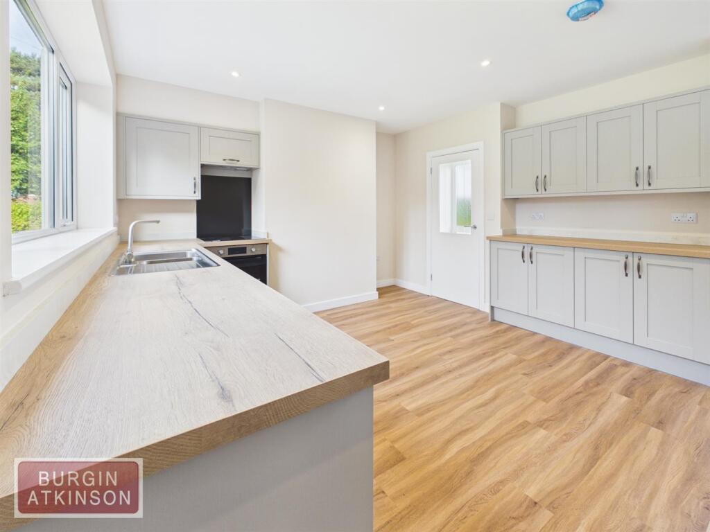 House in Doncaster - View 4