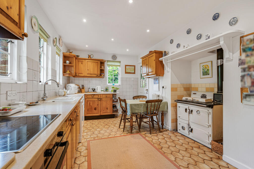 House in Vale of White Horse, Chilton - View 3