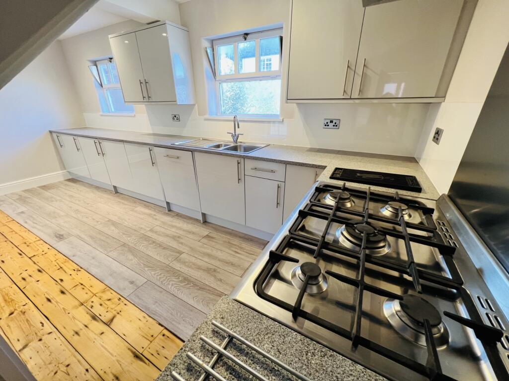 Badgers Rake Lane, Ledsham, Little Sutton, Cheshire, CH66 - View 2
