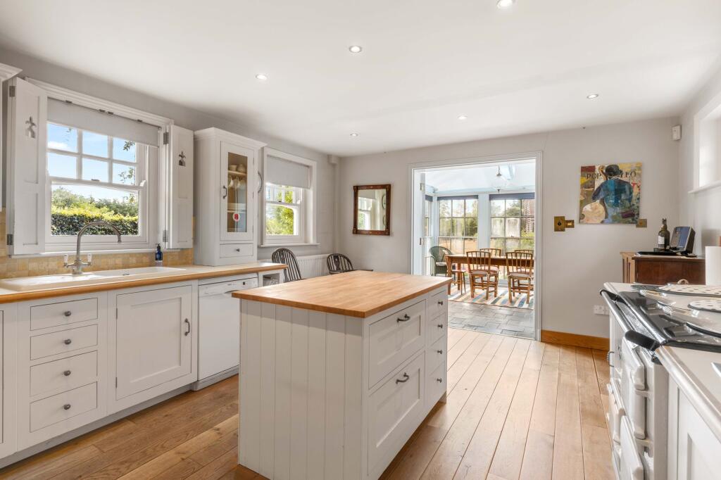 House in Stevenage - View 4
