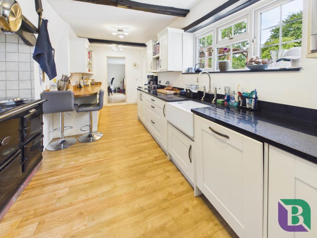 House in Milton Keynes, Wavendon - More