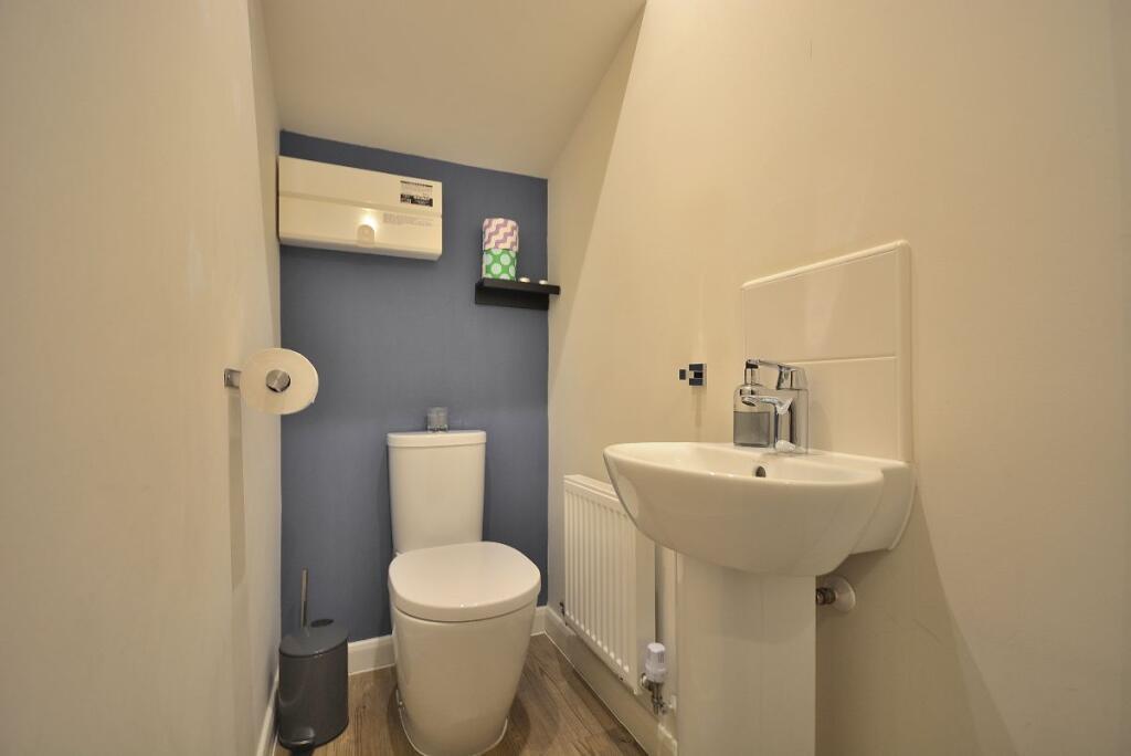 House in Ashfield, Beardall Fields, Hucknall - More