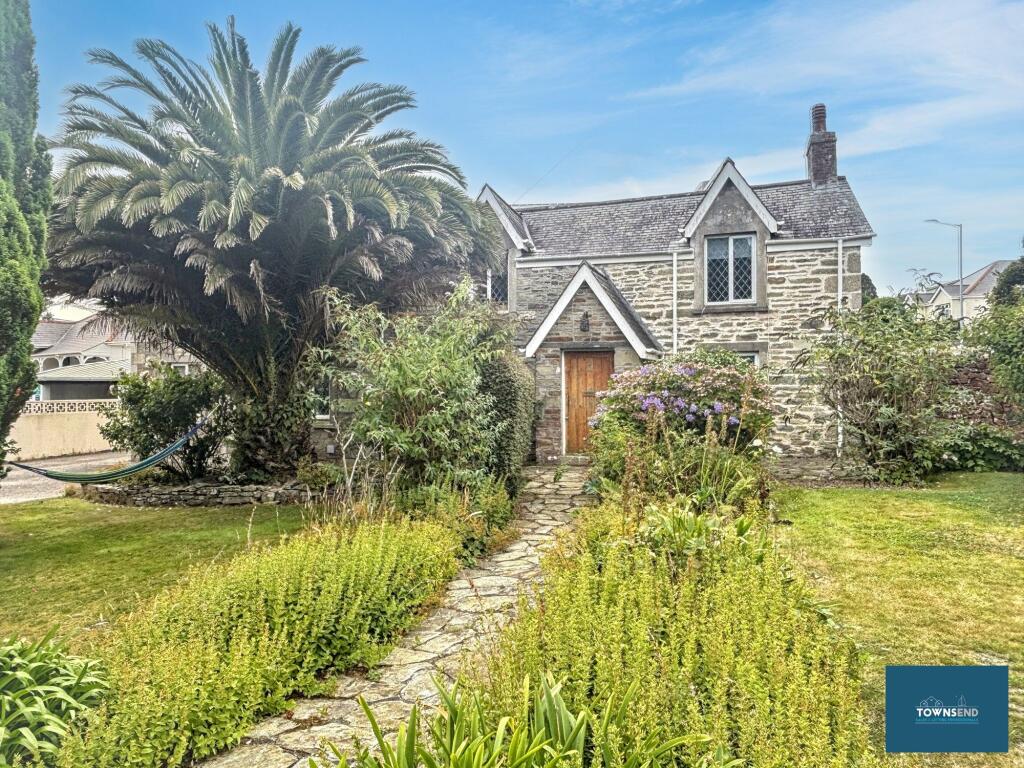 Main image of property: Park Crescent, Falmouth, TR11