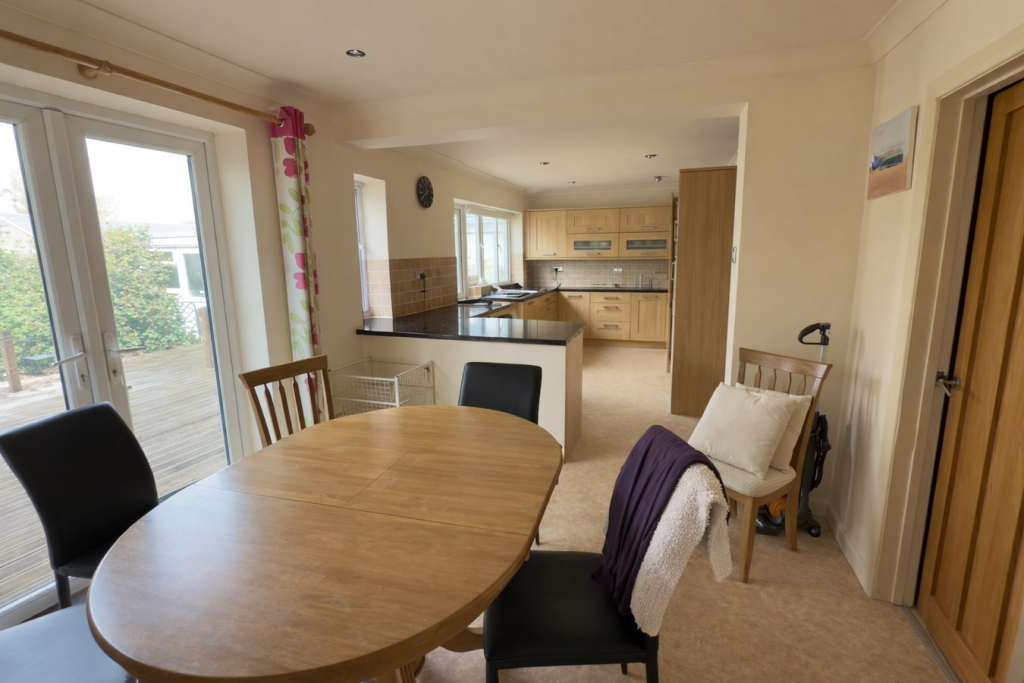 East Terrace, WALTON ON THE NAZE, CO14 photo 5