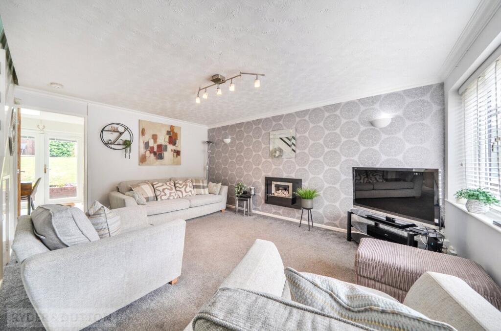 House in Rochdale, Greater Manchester - View 3