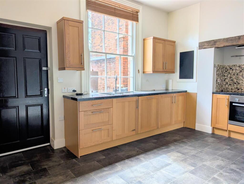House in Shrewsbury - View 4