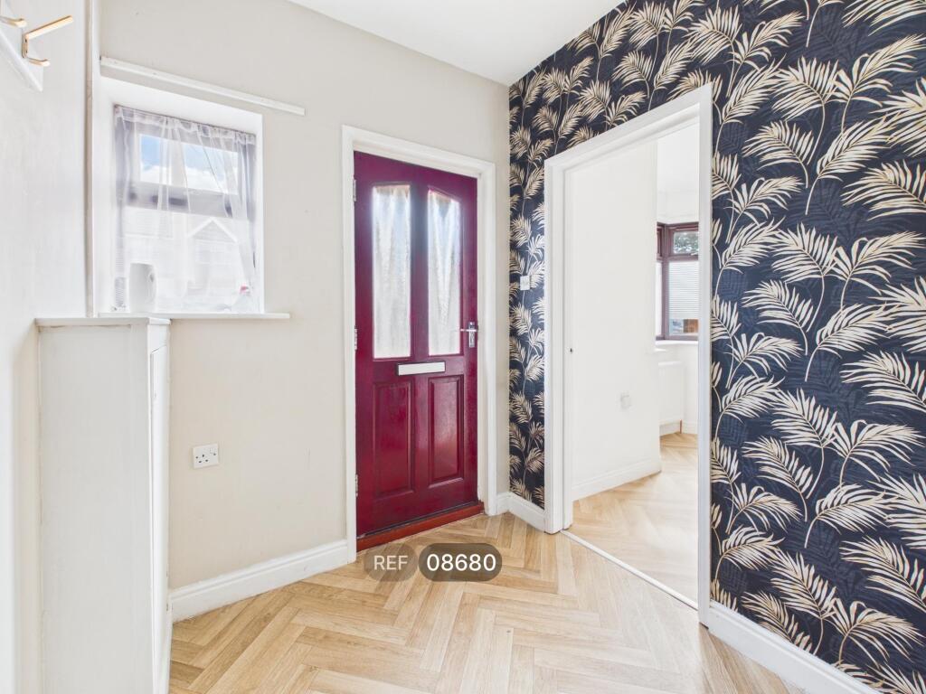 House in Hull, Kingston upon Hull - More