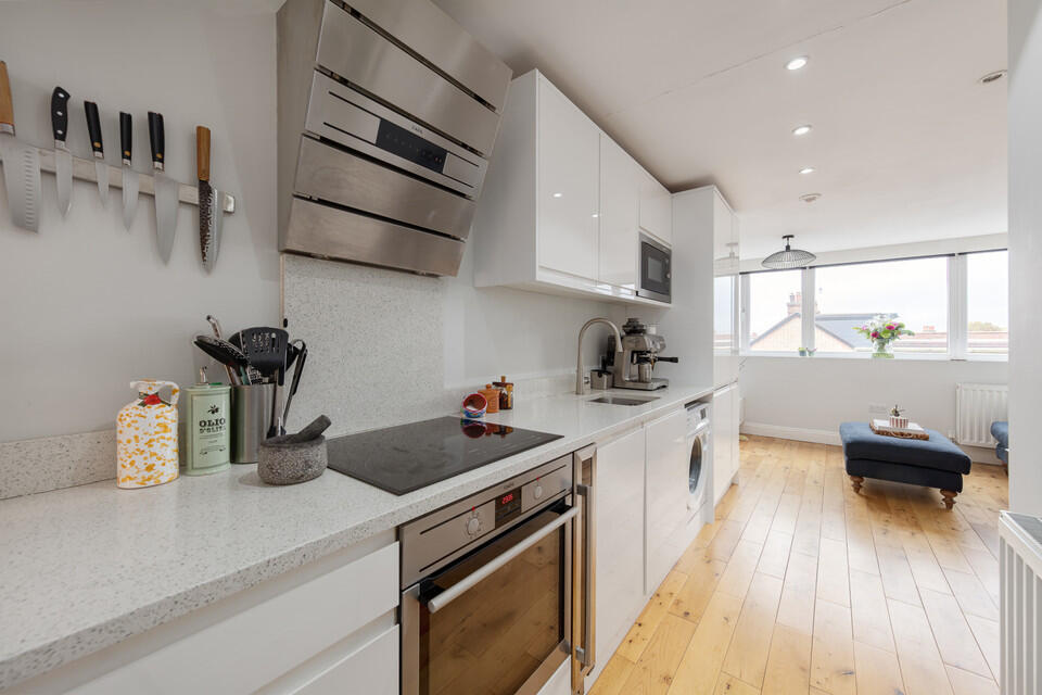 Apartment in London - View 4