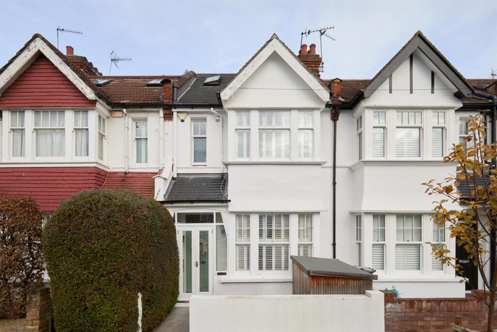Main image of property: Riverview Grove, Chiswick, W4