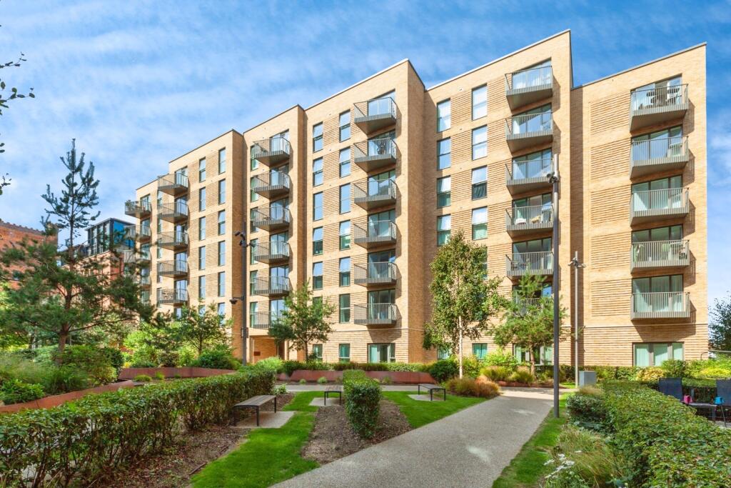 Main image of property: Memorial Avenue, Slough, Berkshire, SL1