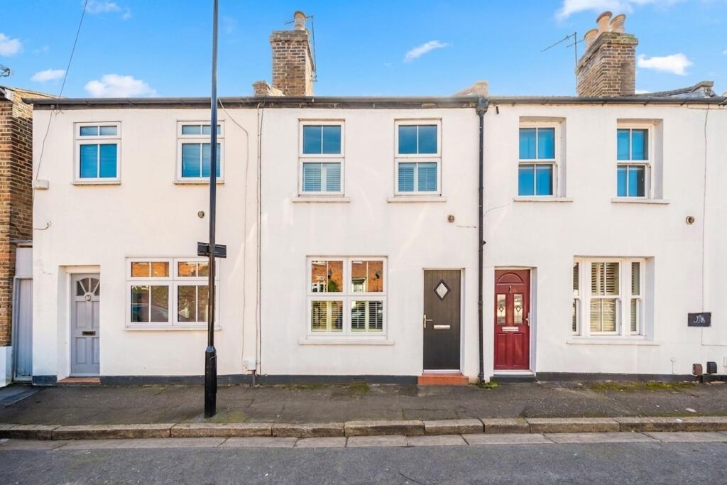 Main image of property: Queens Terrace, Isleworth, TW7