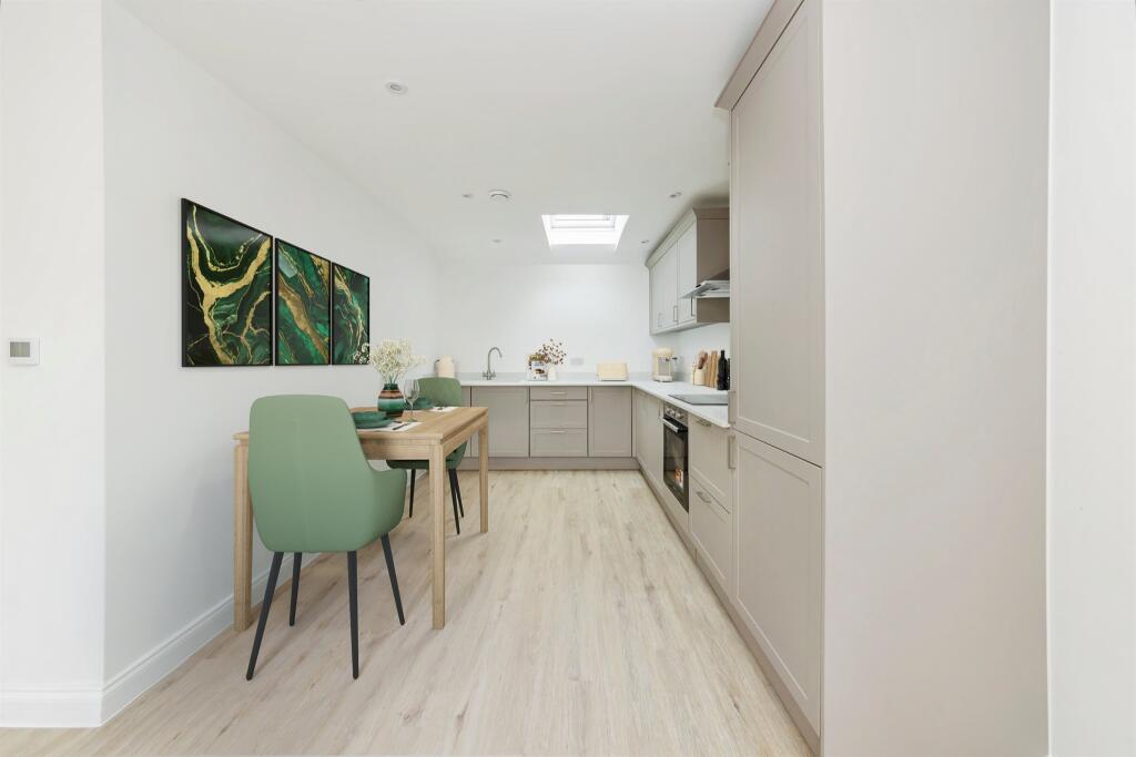 House in Redhill - View 2