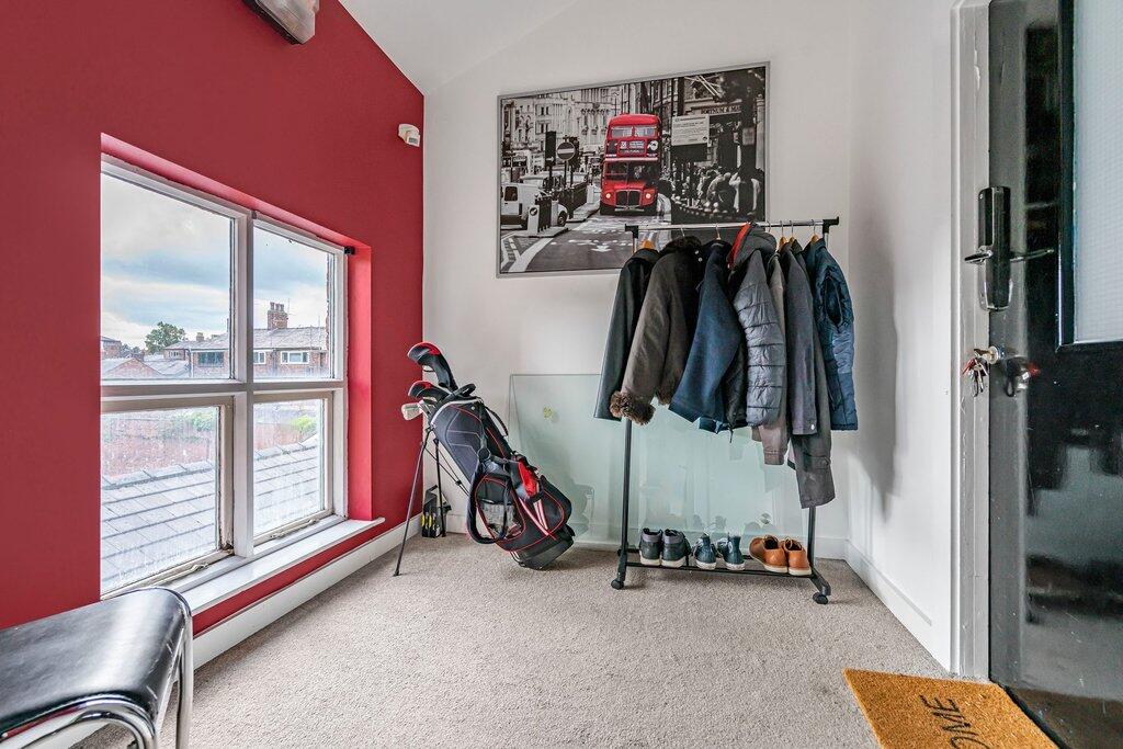 Apartment in Macclesfield, Cheshire East - View 5