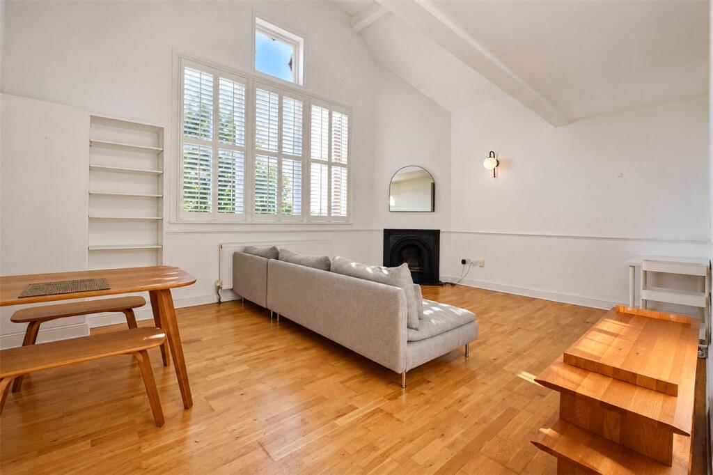 Apartment in London - View 3