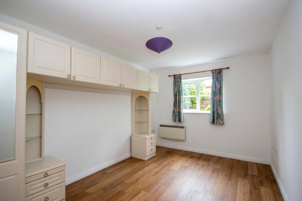 Apartment in Bradley Stoke - View 5