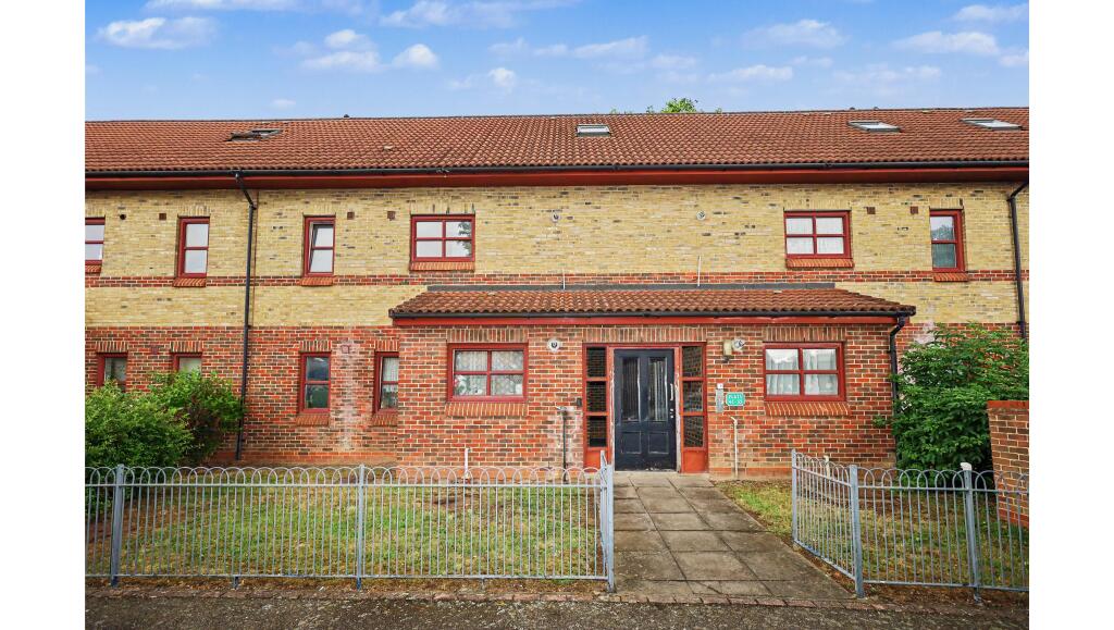 Main image of property: 53 Colchester Road, Walthamstow, London, E17
