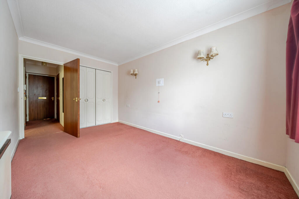 Apartment in London, Bromley Park, Plaistow - View 3
