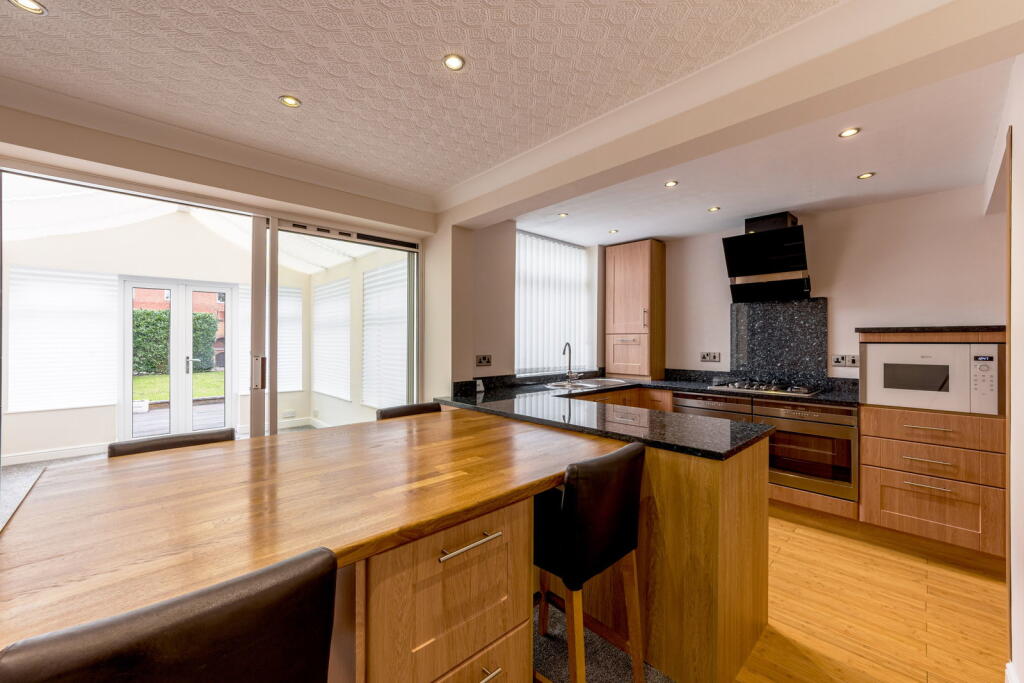 Kingswood Drive, Great Wyrley, WS6 6NX photo 4