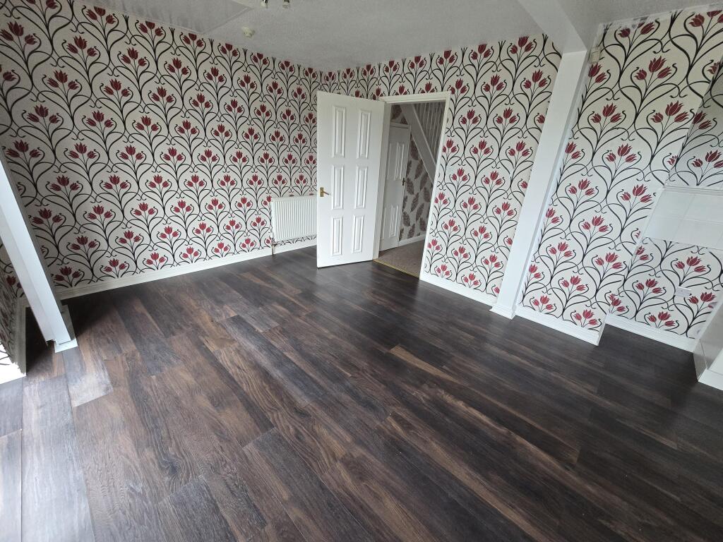 House in Wakefield - View 5