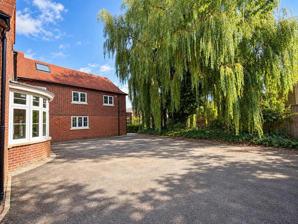 Apartment in Swindon - View 5