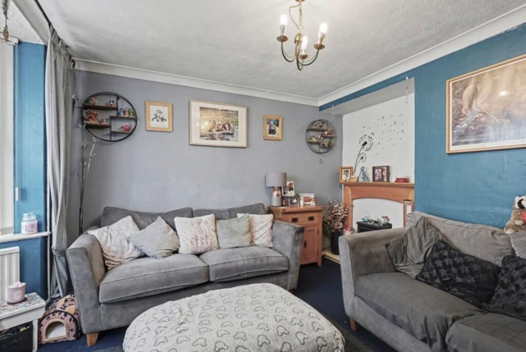 Winchester Way, Rainham, ME8 – pohled 2