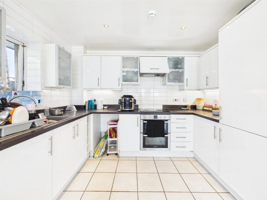 Apartment in London - View 5