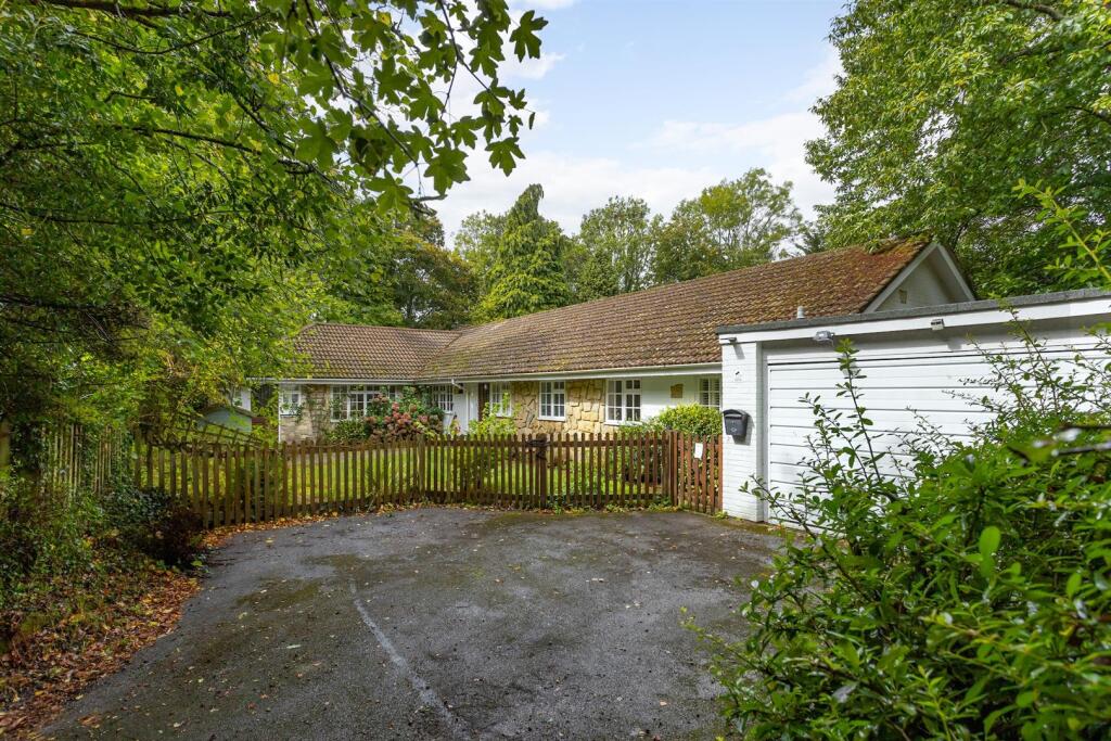 Main image of property: Greenhurst Lane, Storrington,