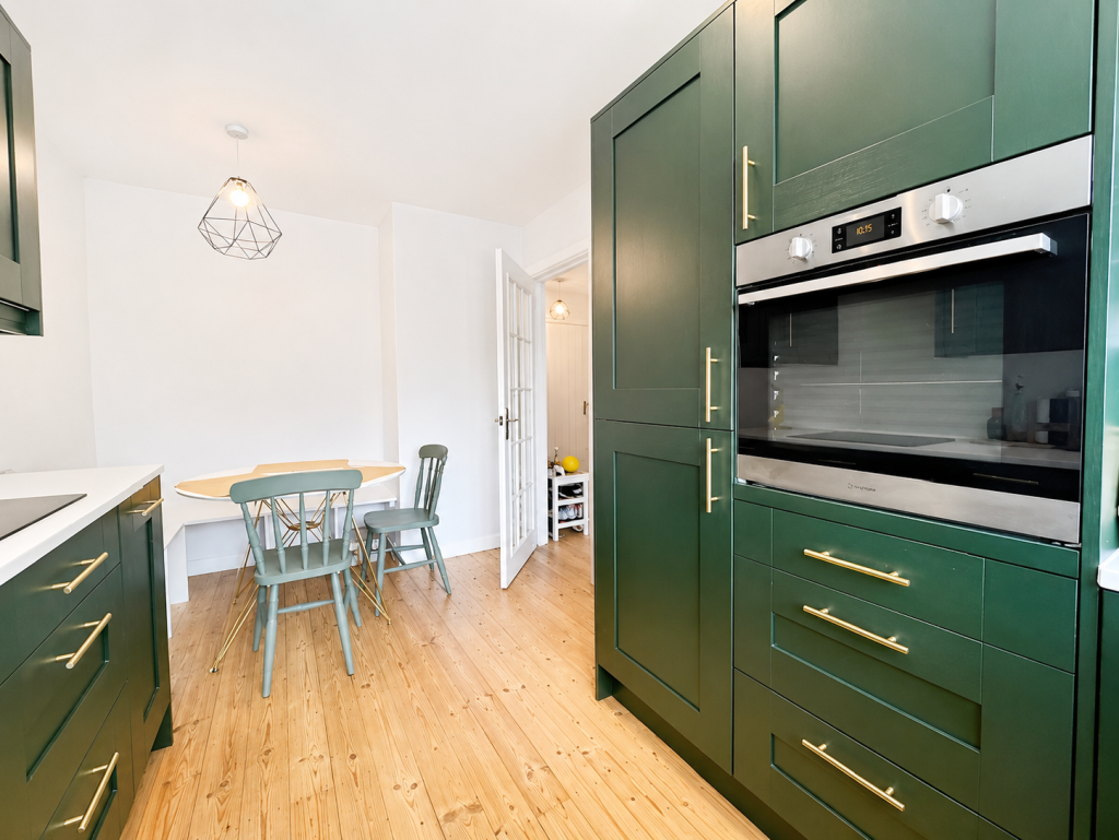 Apartment in Brighton - View 3