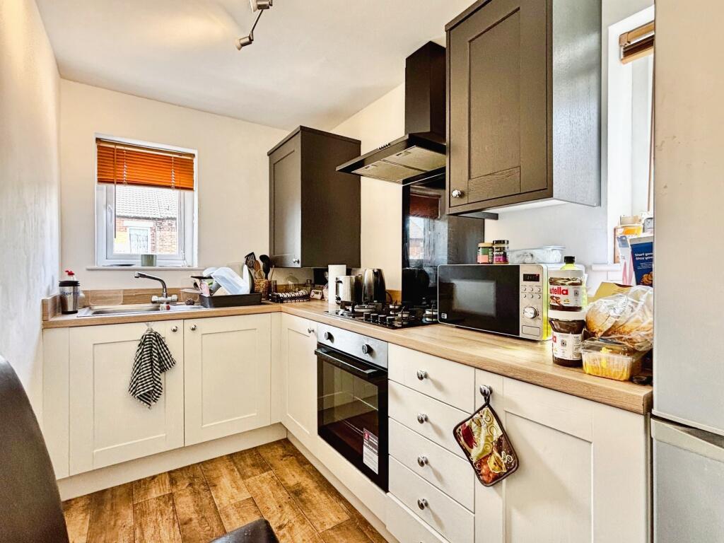 Apartment in North Tyneside, North East - View 5