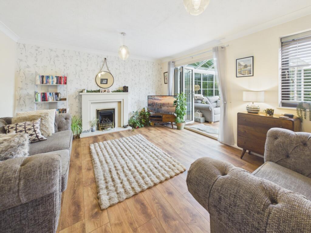 26, Washbrook Road, Bridgnorth, WV15 6BH  photo 2