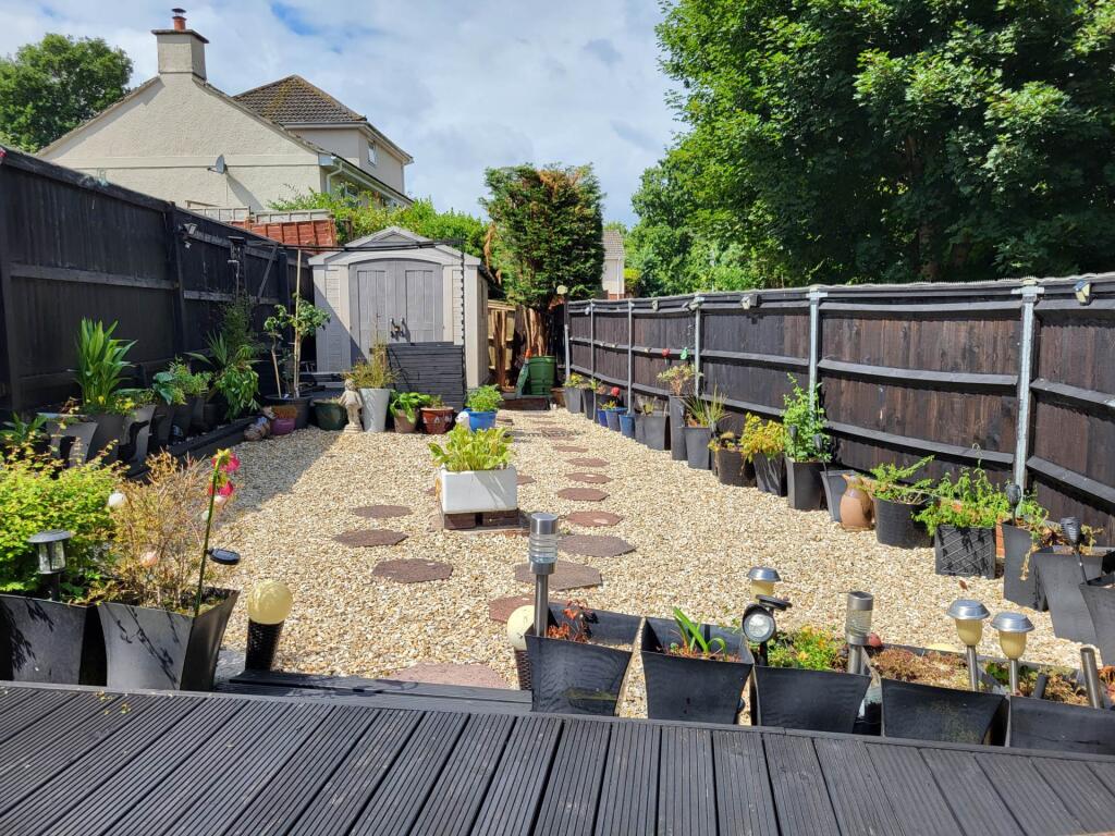 St Johns Close, Colyton photo 2