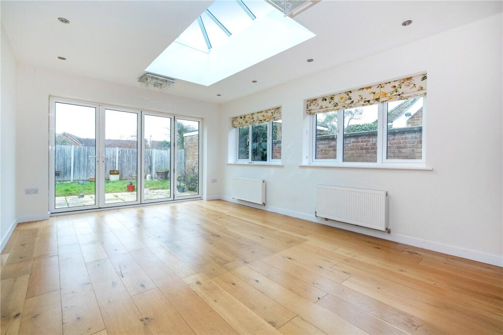 South Road, Bourne, Lincolnshire, PE10 photo 3