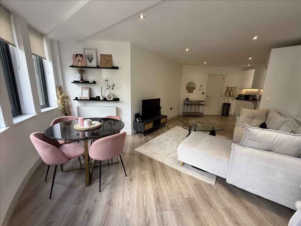 Additional image 4 of Broadoaks, Solihull