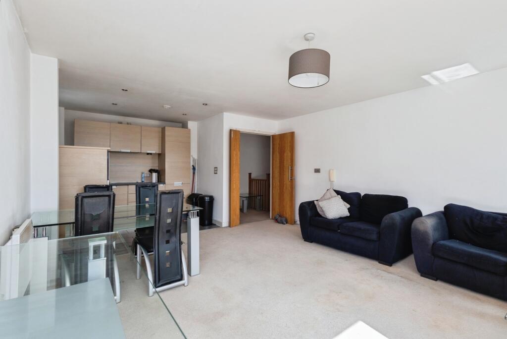 Apartment in Manchester - More
