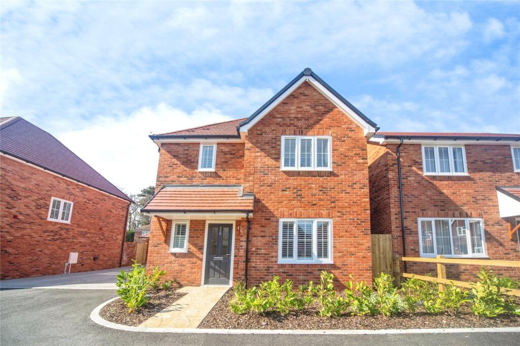 Main image of property: The Glades, Locks Heath, Southampton, Hampshire, SO31