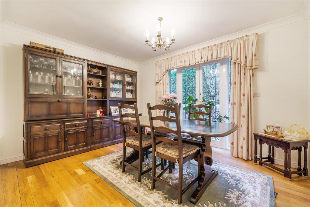 Dell Road, Finchampstead, Berkshire, RG40 3TD - View 4