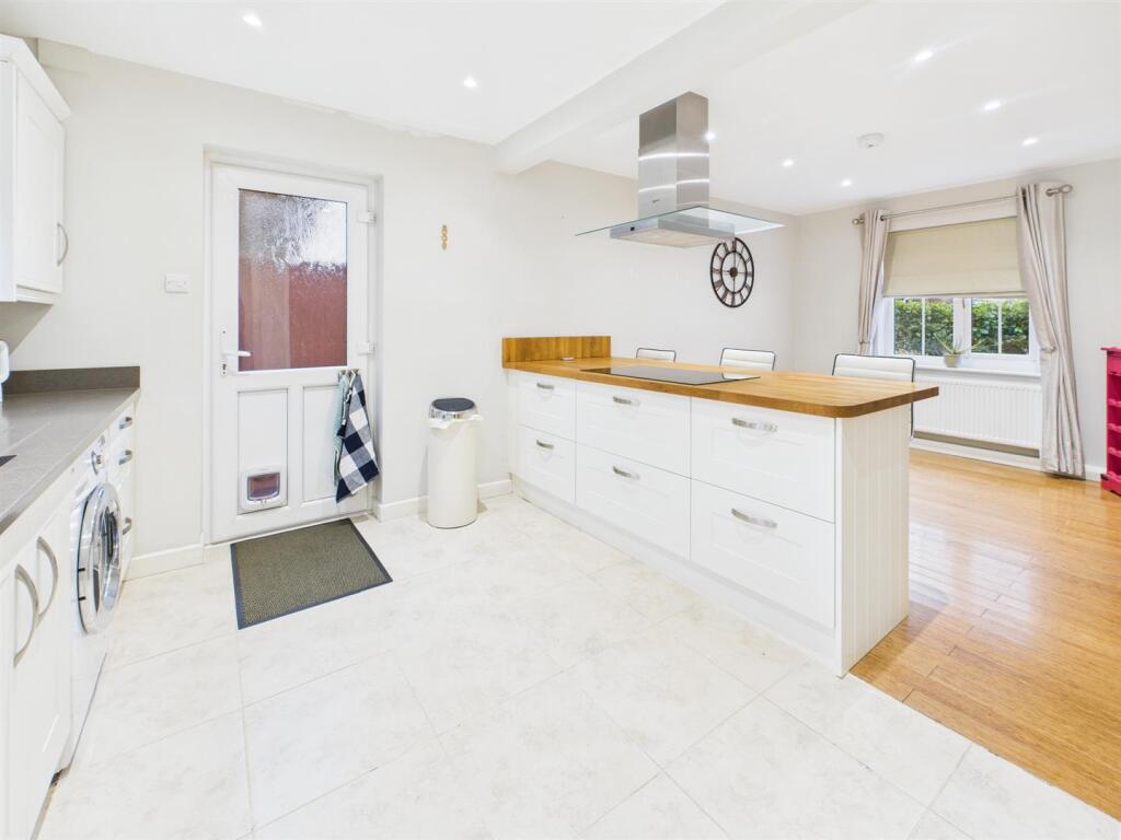 3 Lodington Court, Horncastle photo 4